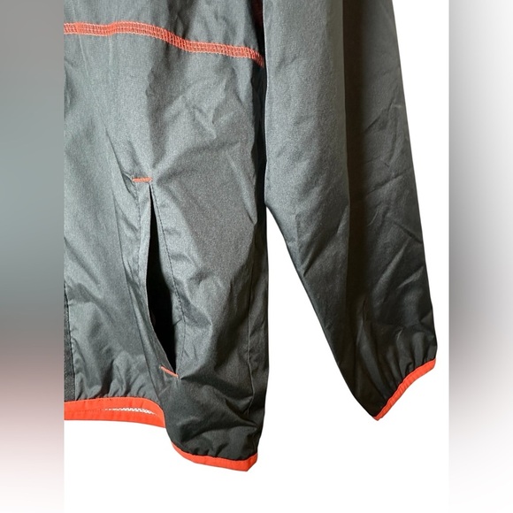 Jordan Windbreaker Jacket Black Red Trim Youth Large (12-13Y) - Picture 3 of 8